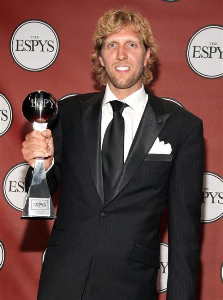 
John Holiday Height, Weight, Net Worth, Age, Birthday, Wikipedia, Who, Instagram, Biography 